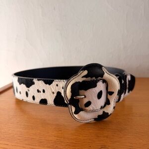 Lisa Says Gah cow print belt
